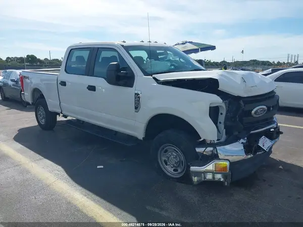 1FT7W2B62MEC41142 — 2021 Ford F250, Передняя часть (Front End), фото до ремонта