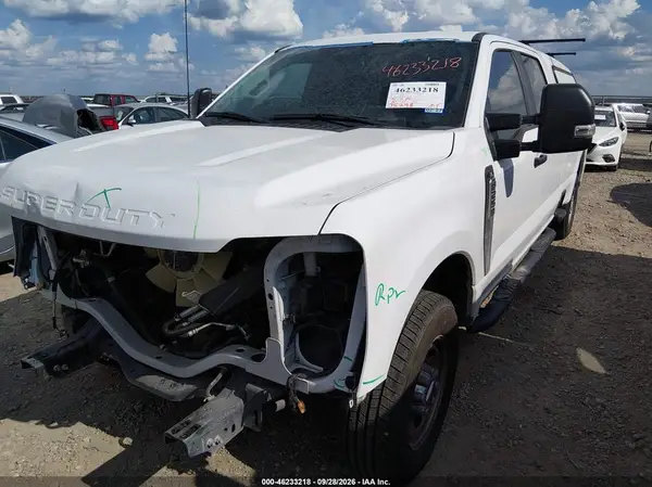 1FT7W2AA2REE81577 — 2024 Ford F250, фото 2 с аукциона IAAI, Передняя часть