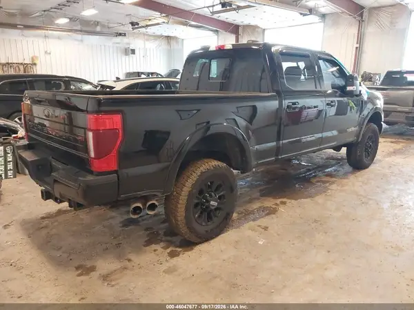 1FT8W3BT8NEC04677 — 2022 Ford F350, фото 4 с аукциона IAAI 13.10.2026, Крыша