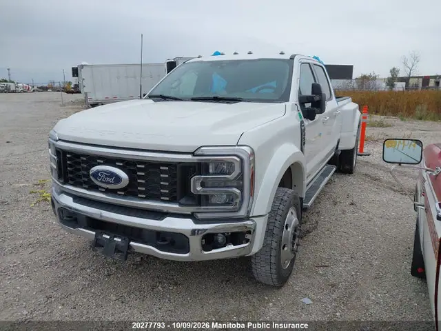 1FT8W4DT5SEC75754 — 2025 Ford F450 Sd Lariat Crew Cab, фото 2 с аукциона IAAI 14.10.2026, Правый бок