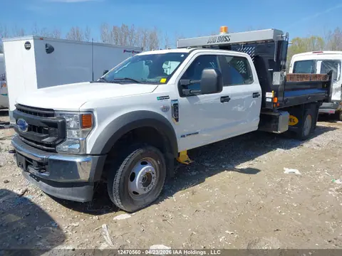2022 Ford F550 Super Duty VIN 1FD0W5HT7NEE60076 фото 2