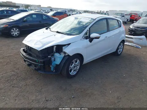 2014 Ford FIESTA SE VIN 3FADP4EJ7EM217061 фото 2