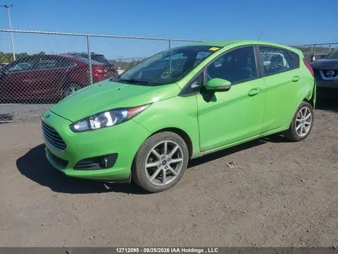 2015 Ford FIESTA SE VIN 3FADP4EJ1FM212407 фото 2