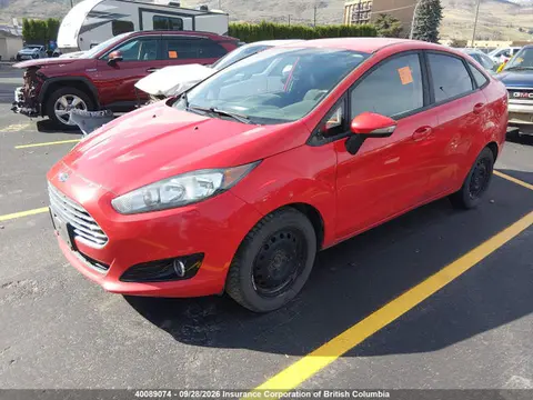 2015 Ford FIESTA SE VIN 3FADP4BJ2FM168938 фото 2