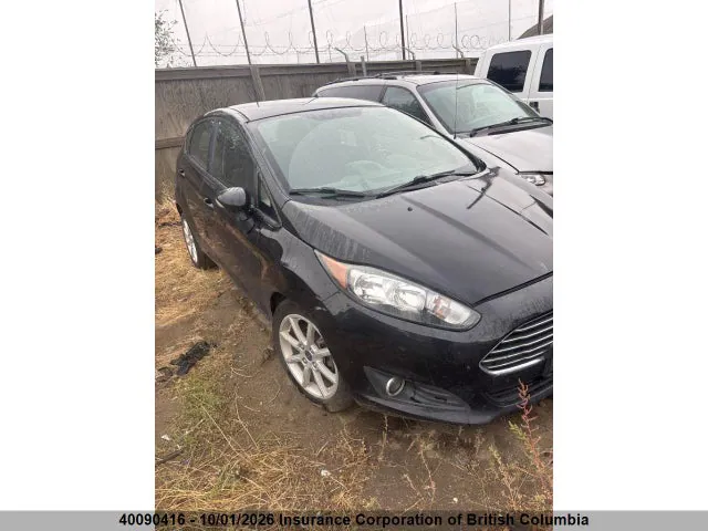 2015 Ford FIESTA SE VIN 3FADP4EJ0FM212642 фото 1