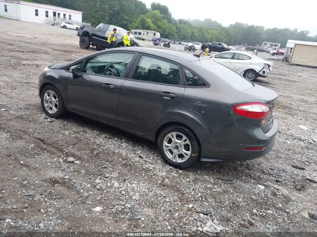 3FADP4BJ7FM223206 — 2015 Ford Fiesta SE, фото 3 с аукциона IAAI 02.10.2026, Правый бок