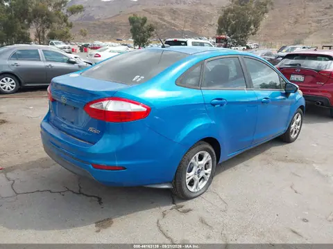 2015 Ford FIESTA SE VIN 3FADP4BJ4FM167290 фото 4