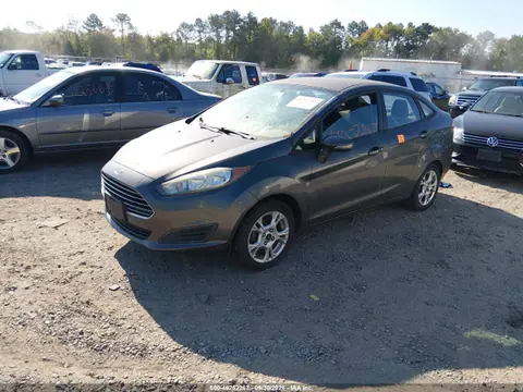 2015 Ford FIESTA SE VIN 3FADP4BJ1FM144999 фото 2
