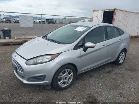 2016 Ford FIESTA SE VIN 3FADP4BJXGM150639 фото 2