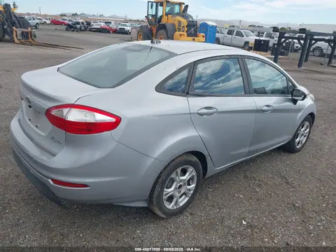 2016 Ford FIESTA SE VIN 3FADP4BJXGM150639 фото 4