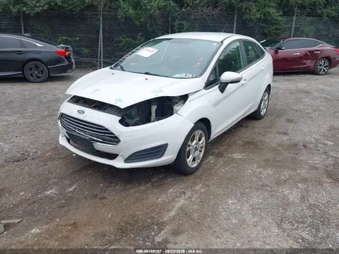 2016 Ford FIESTA SE VIN 3FADP4BJ5GM178350 фото 2