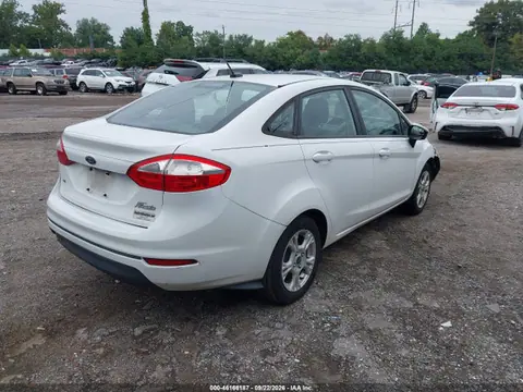2016 Ford FIESTA SE VIN 3FADP4BJ5GM178350 фото 4