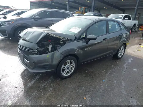 2018 Ford FIESTA SE VIN 3FADP4BJ8JM136391 фото 2
