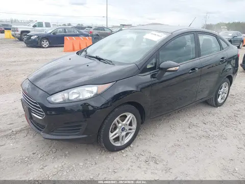 2018 Ford FIESTA SE VIN 3FADP4BJ5JM126191 фото 2
