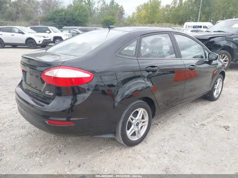 2018 Ford FIESTA SE VIN 3FADP4BJ5JM126191 фото 4