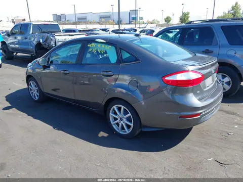 2019 Ford FIESTA SE VIN 3FADP4BJ7KM150171 фото 3