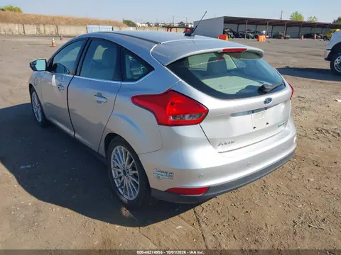 2016 Ford FOCUS ELECTRIC VIN 1FADP3R46GL319387 фото 3