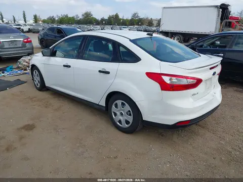 2014 Ford FOCUS S VIN 1FADP3E27EL374965 фото 3