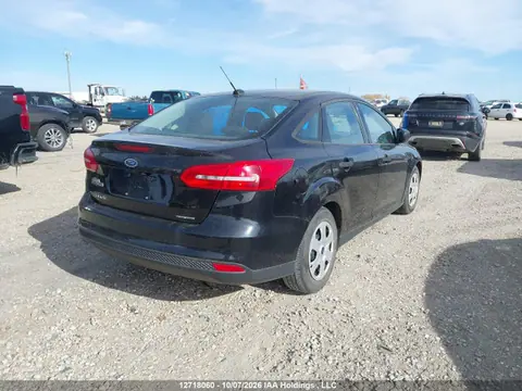 2016 Ford FOCUS S VIN 1FADP3E25GL223223 фото 4