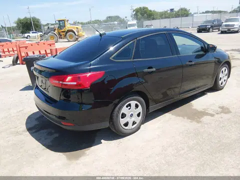 2017 Ford FOCUS S VIN 1FADP3E23HL296236 фото 4