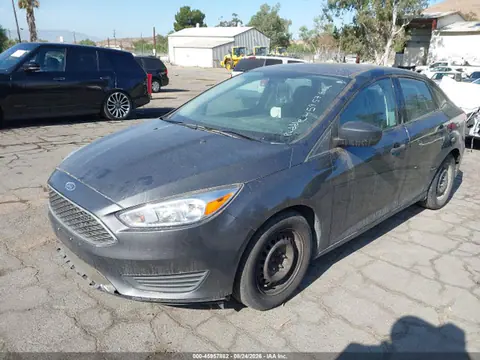 2017 Ford FOCUS S VIN 1FADP3E29HL236042 фото 2