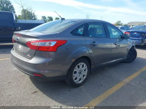 2014 Ford FOCUS SE VIN 1FADP3F22EL343105 фото 4