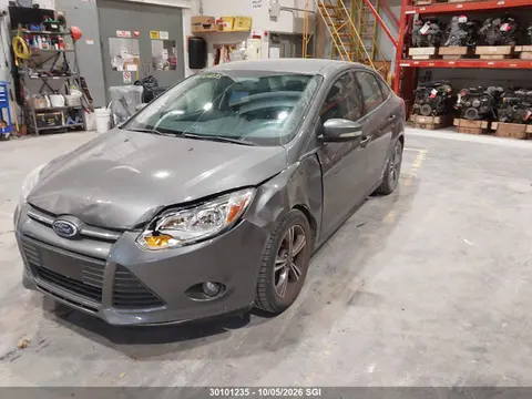 2014 Ford FOCUS SE VIN 1FADP3F29EL315365 фото 2