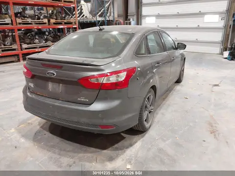 2014 Ford FOCUS SE VIN 1FADP3F29EL315365 фото 4