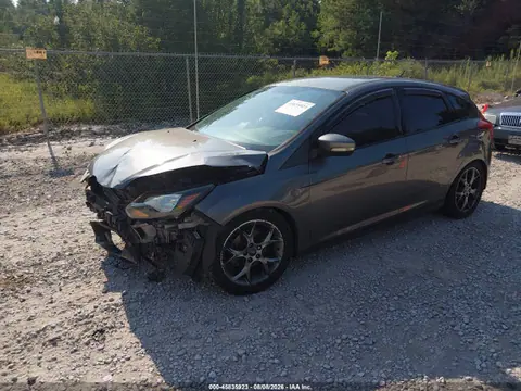 2014 Ford FOCUS SE VIN 1FADP3K26EL414893 фото 2