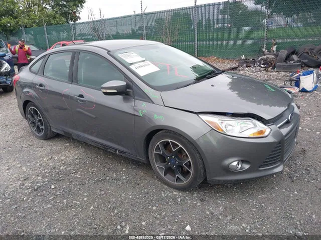 2014 Ford FOCUS SE VIN 1FADP3F2XEL201715 фото 1