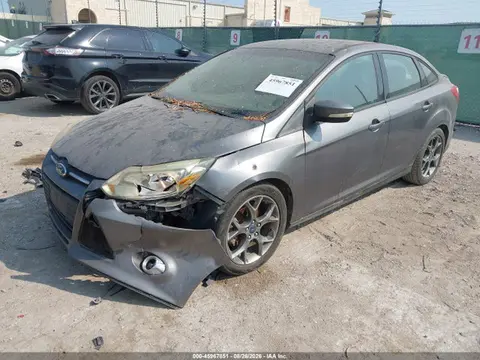2014 Ford FOCUS SE VIN 1FADP3F29EL296493 фото 2