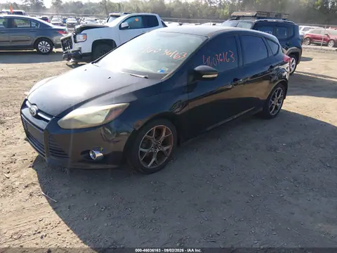 2014 Ford FOCUS SE VIN 1FADP3K23EL326450 фото 2