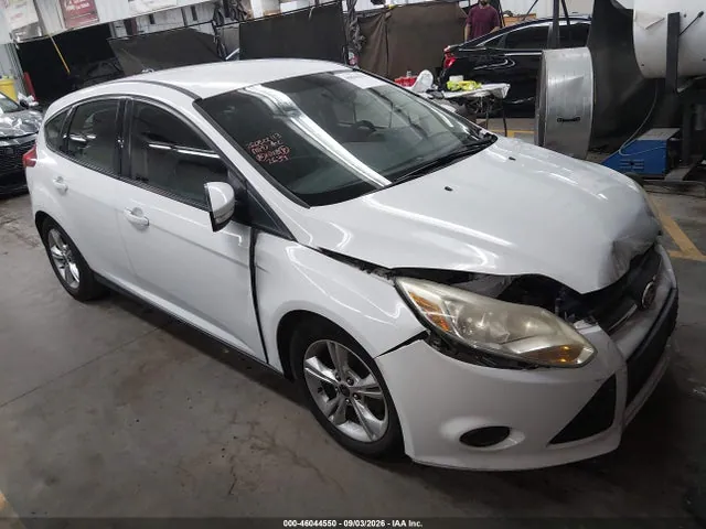 2014 Ford FOCUS SE VIN 1FADP3K2XEL282639 фото 1