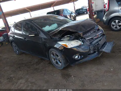 2014 Ford FOCUS SE VIN 1FADP3K29EL300290 фото 1