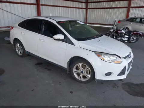 1FADP3F21EL375527 — 2014 Ford Focus SE, Естественный износ (Normal Wear & Tear), фото до ремонта
