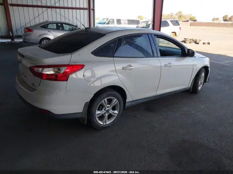 2014 Ford FOCUS SE VIN 1FADP3F21EL375527 фото 4