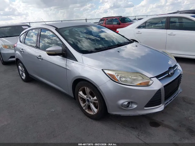 2014 Ford FOCUS SE VIN 1FADP3K23EL212111 фото 1