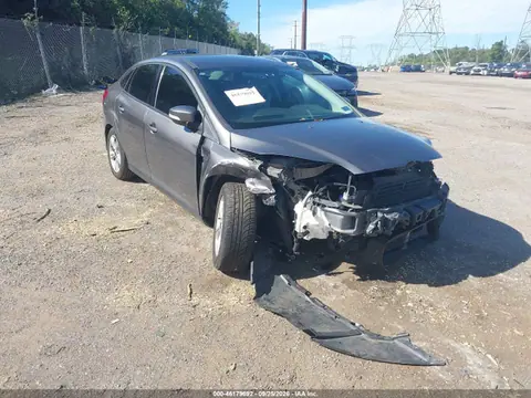 1FADP3F2XEL353140 — 2014 Ford Focus SE, Не указано (Unknown), фото до ремонта