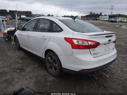 2014 Ford FOCUS SE VIN 1FADP3F2XEL420299 фото 3