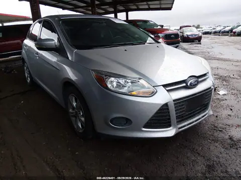 1FADP3K21EL186253 — 2014 Ford Focus SE, Задняя часть (Rear), фото до ремонта