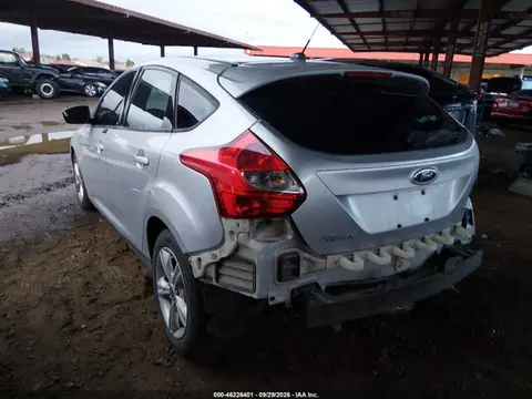 2014 Ford FOCUS SE VIN 1FADP3K21EL186253 фото 3