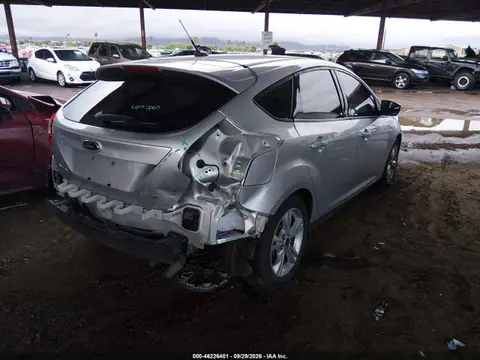 2014 Ford FOCUS SE VIN 1FADP3K21EL186253 фото 4