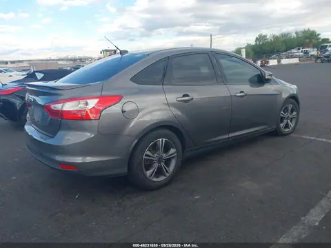2014 Ford FOCUS SE VIN 1FADP3F28EL317124 фото 4