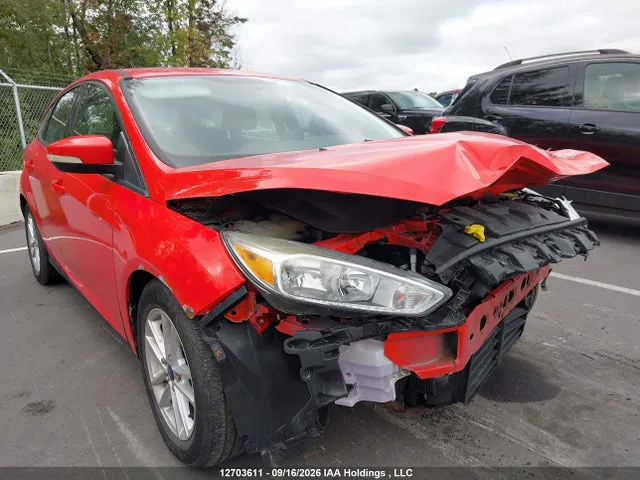 2015 Ford FOCUS SE VIN 1FADP3K2XFL265146 фото 1