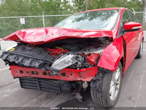 2015 Ford FOCUS SE VIN 1FADP3K2XFL265146 фото 2