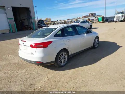 2015 Ford FOCUS SE VIN 1FADP3F25FL370526 фото 4