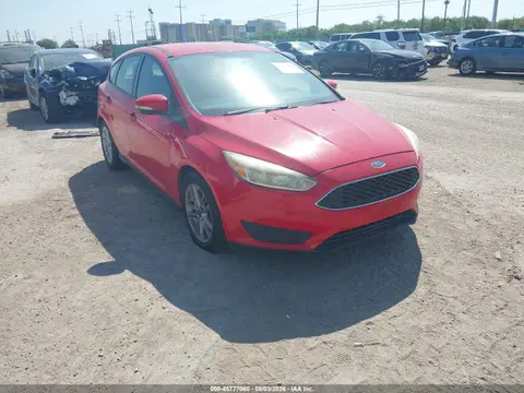 1FADP3K2XFL224483 — 2015 Ford Focus SE, Передняя часть слева (Left Front), фото до ремонта