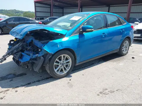 2015 Ford FOCUS SE VIN 1FADP3F24FL271132 фото 2