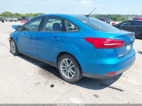 2015 Ford FOCUS SE VIN 1FADP3F24FL271132 фото 3