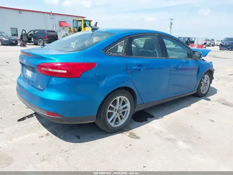 2015 Ford FOCUS SE VIN 1FADP3F24FL271132 фото 4